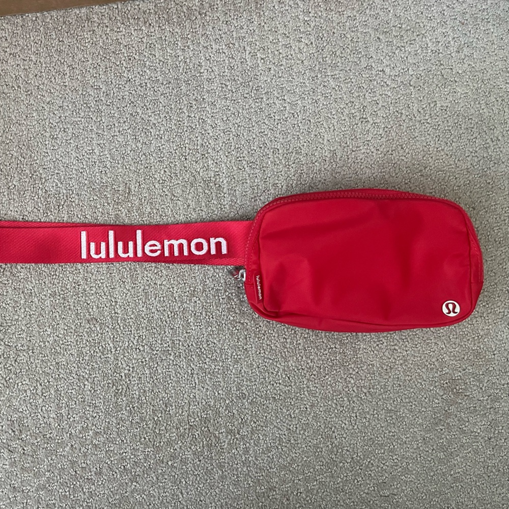 Lululemon Educator Red Belt Bag